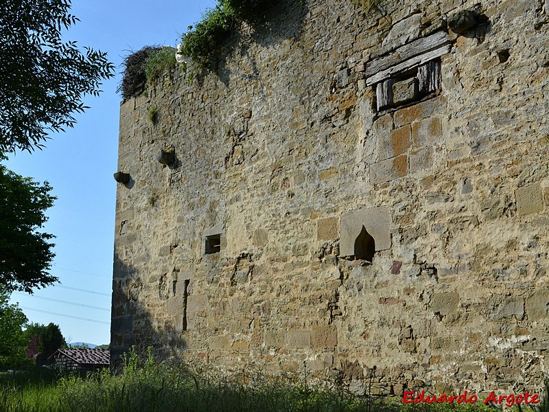 Torre de Larrintzar