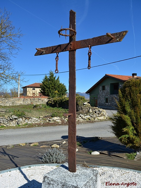 Cruz de hierro de Langarika