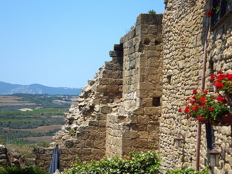 Muralla urbana de Labraza