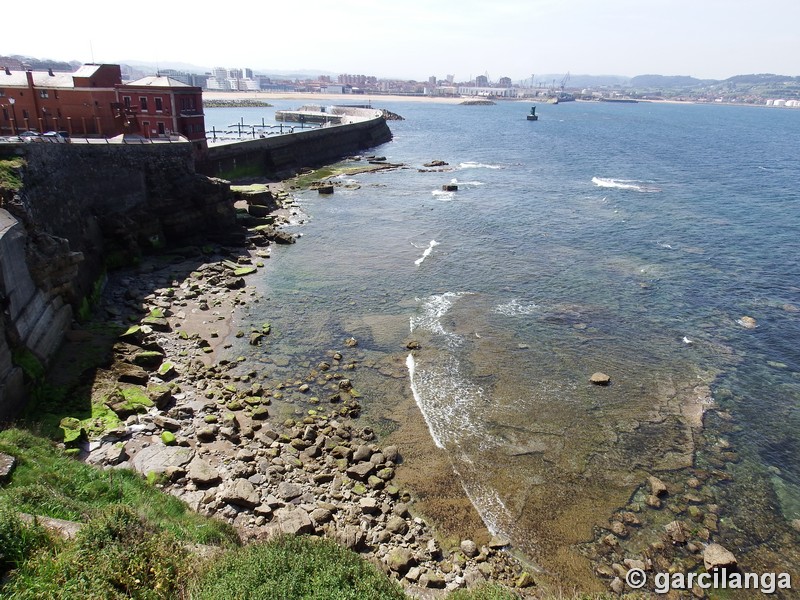 Fuerte Viejo y baterías de Santa Catalina