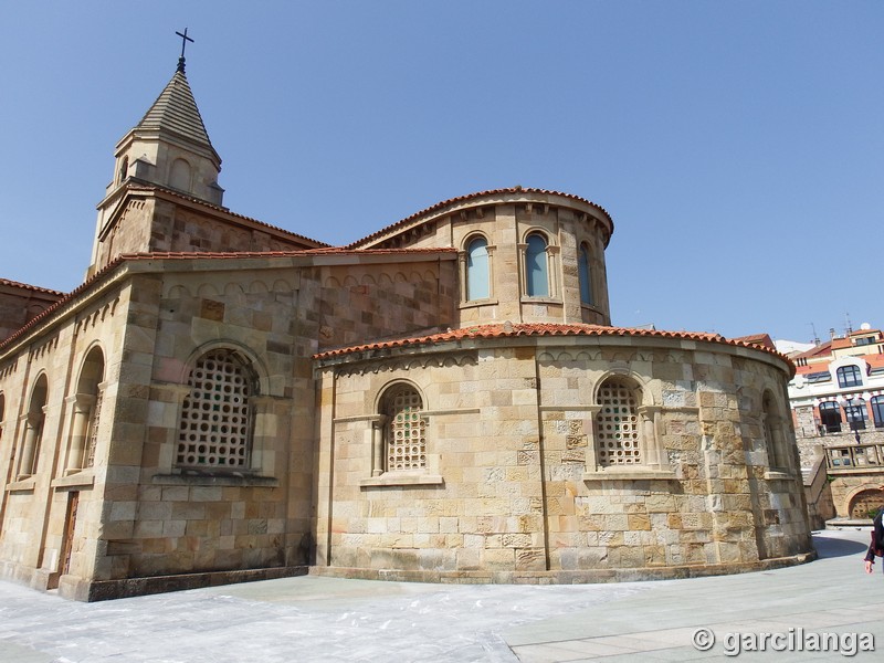 Iglesia de San Pedro Apóstol