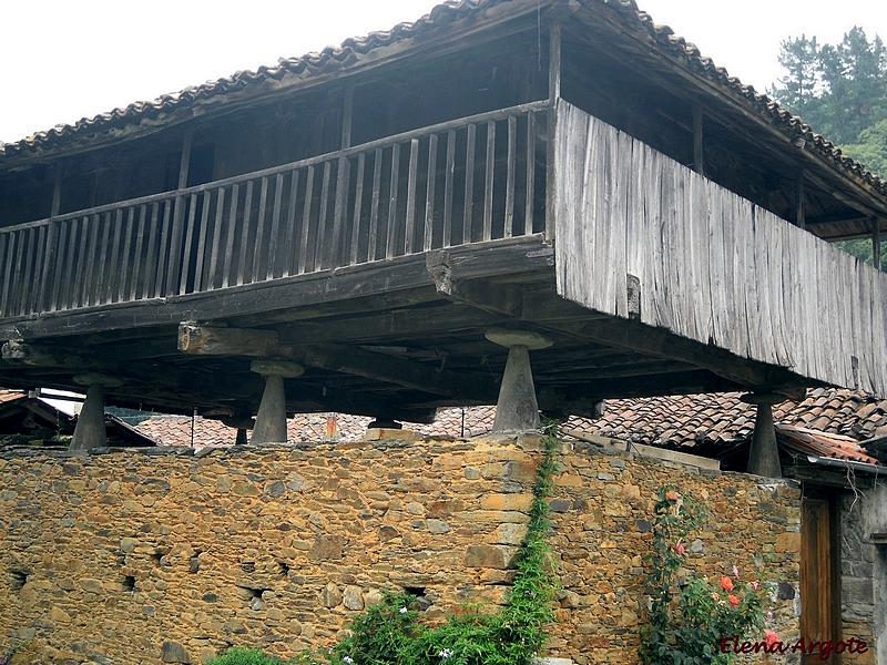 Panera de Bárcena del Monasterio