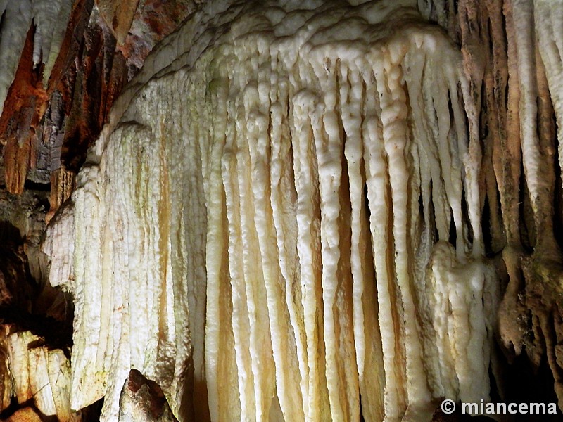 Cuevas del Cerro del Águila