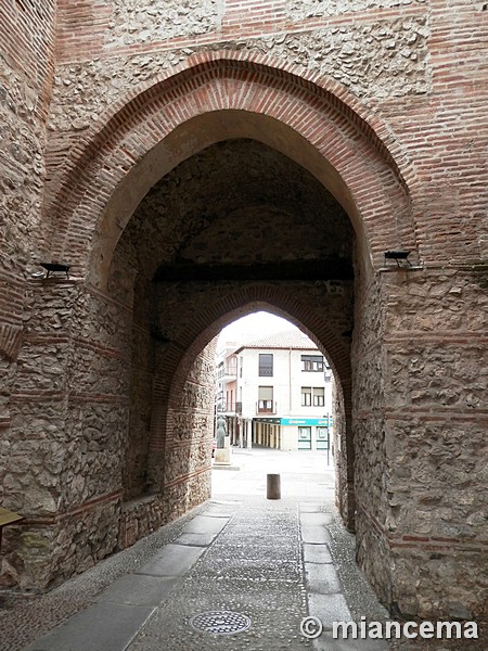 Muralla urbana de Arévalo