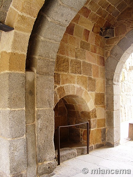 Puerta del Alcázar