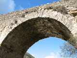Puente romano sobre el río Guadanuño
