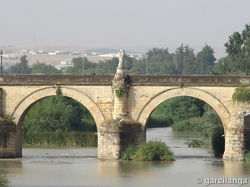 Triunfo de San Rafael del Puente Romano