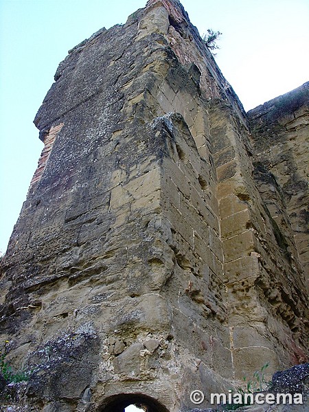 Castillo de Montearagón