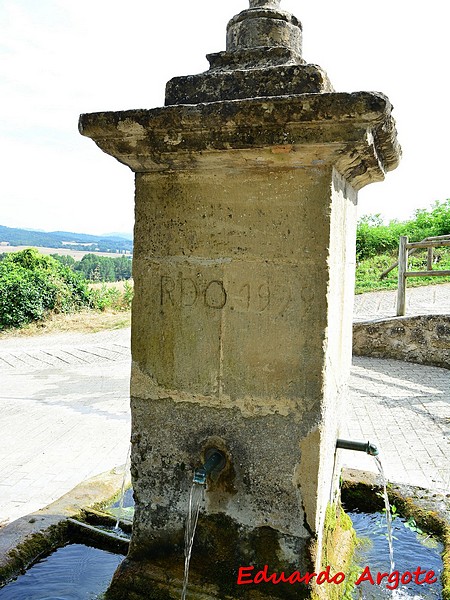 Lavadero y fuente de Cabredo