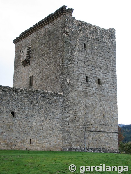 Castillo palacio de Arazuri