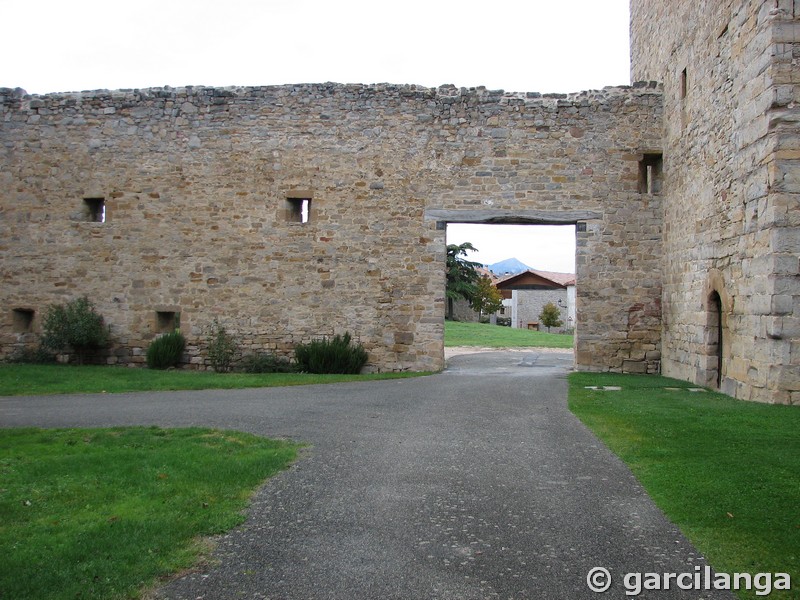 Castillo palacio de Arazuri