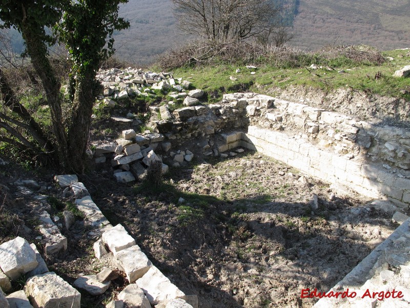 Castillo de Garaño