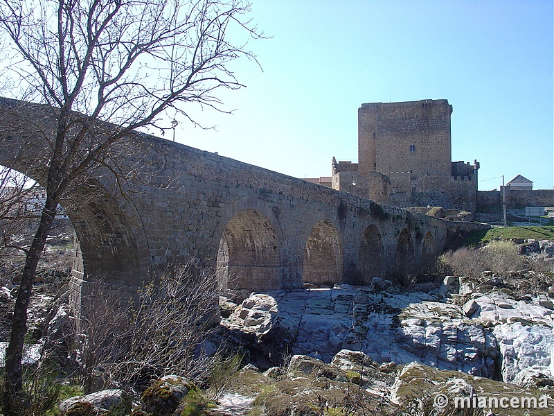 Puente fortificado del Congosto