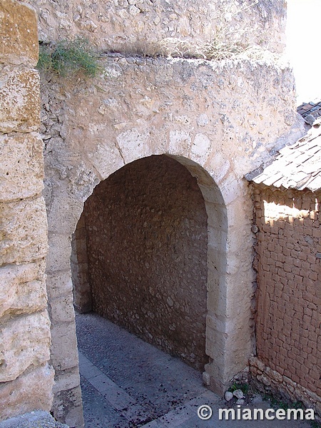 Muralla urbana de Maderuelo