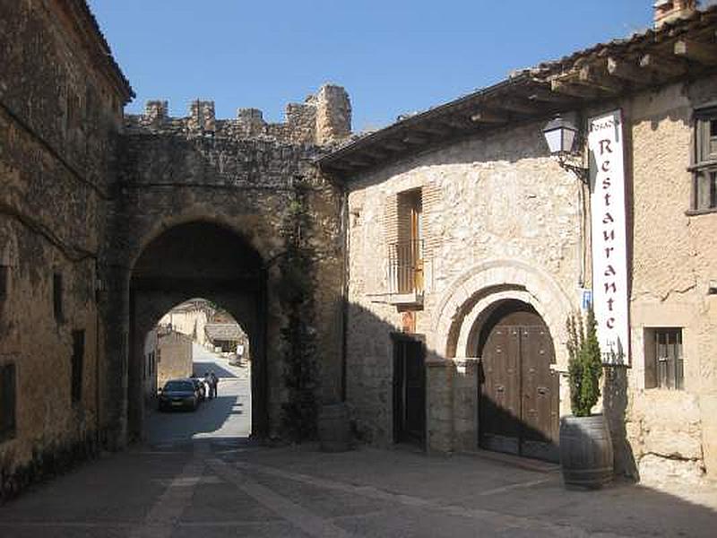 Puerta de la Villa