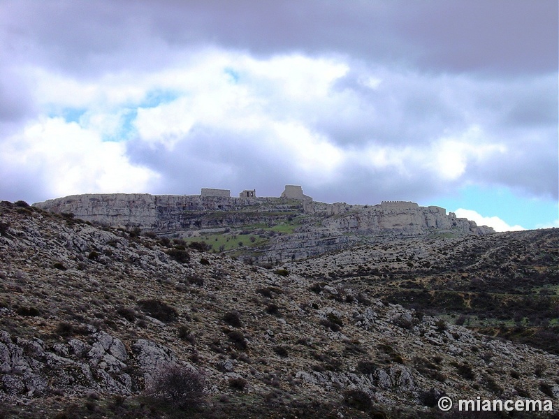 Muralla urbana de Peñalcázar