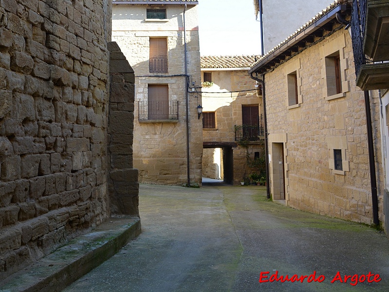 Muralla urbana de Malpica de Arba