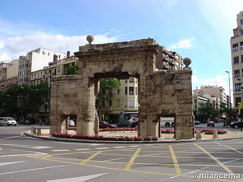 Muralla urbana de Zaragoza